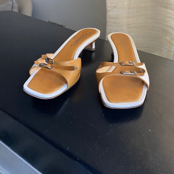 Chanel brown white leather heels mules slip ons slides 36.5 - Picture 1 of 8